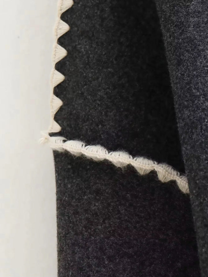 Antoinette - Chic Tweed Wool Coat