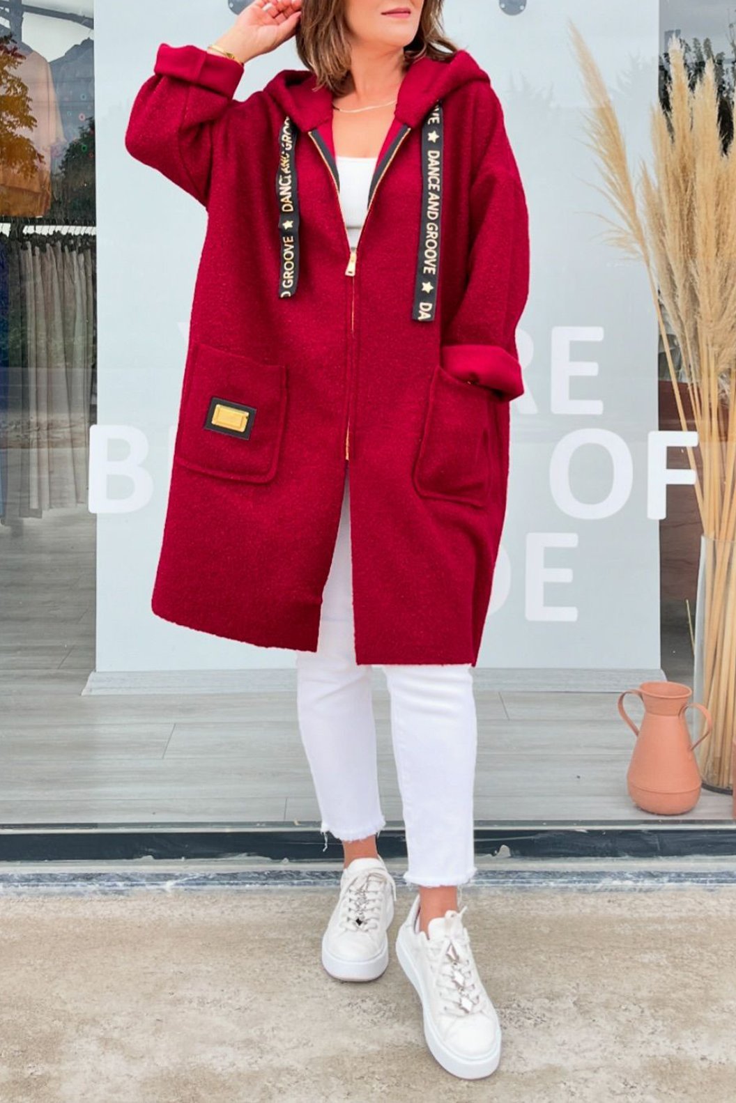 Caroline - Chic Lambswool Hooded Coat